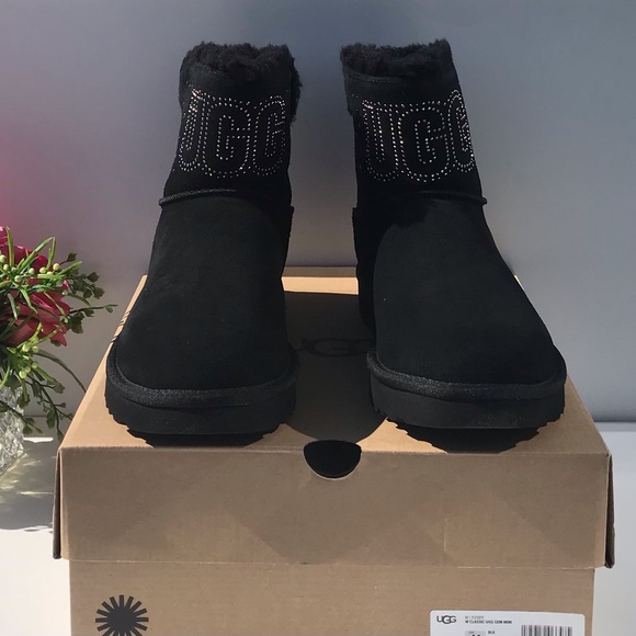 UGG Classic UGG Gem Mini Boots - Picture 4 of 9